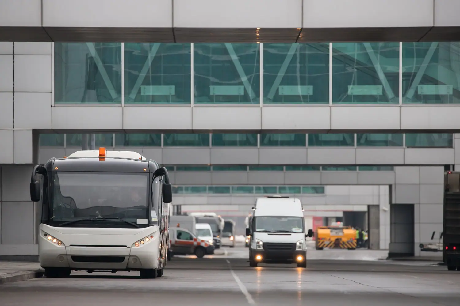 Transport na lotnisko w Gdańsku: wszystkie dostępne opcje