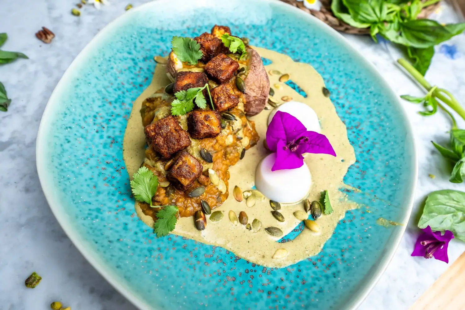 Gdańskie restauracje wegańskie fine dining: wykwintna kuchnia roślinna