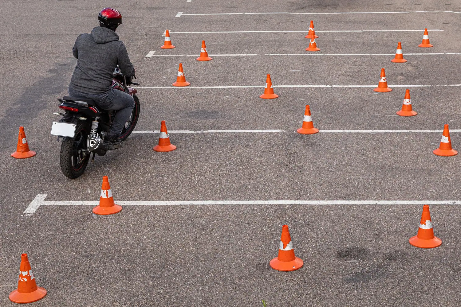 Jak wybrać kurs prawa jazdy na motocykl w Gdańsku: porównanie ośrodków