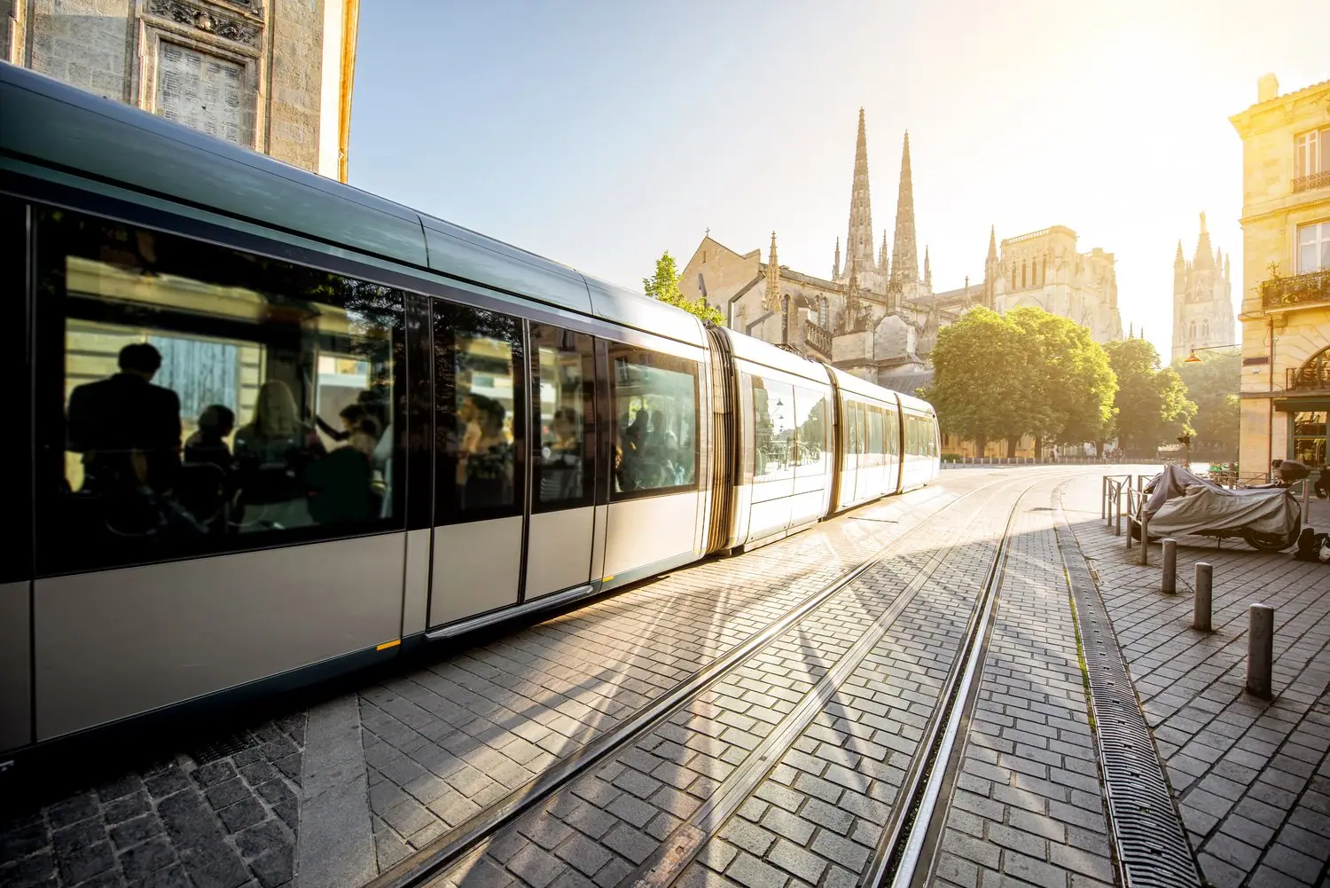 Jak przesiąść się z samochodu na transport publiczny w Gdańsku: praktyczny przewodnik